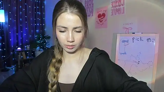 Aurora Glow21 online show from 03/21/26, 12:21