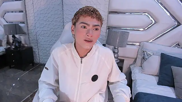 JacobRusso online show from 01/18/26, 01:09