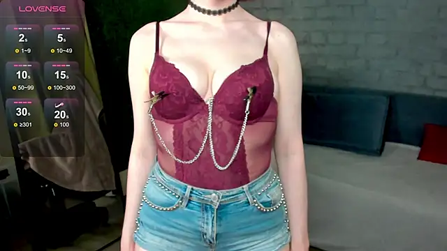 LinaPolina online show from 11/28/25, 09:06