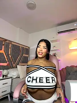 Snapshot of alexa_candy_01 chatting on 11/12/25, 11:32 alexa candy 01 online show from 11/12/25, 11:32