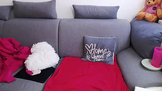 LolaSweetButPsycho7 online show from 04/01/26, 01:41