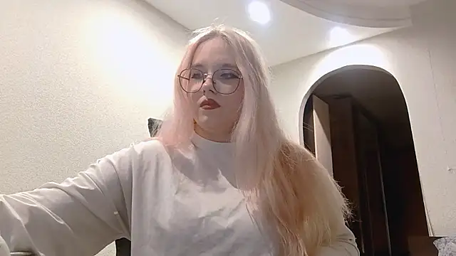 Snapshot of ArletteHals chatting on 11/12/25, 01:55 ArletteHals online show from 11/12/25, 01:55