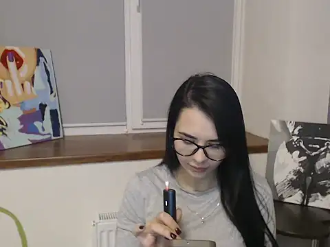 divina kira online show from 12/21/25, 11:06