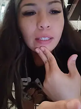 Snapshot of LatinaCalienteMilf chatting on 07/04/26, 01:50 LatinaCalienteMilf online show from 07/04/26, 01:50