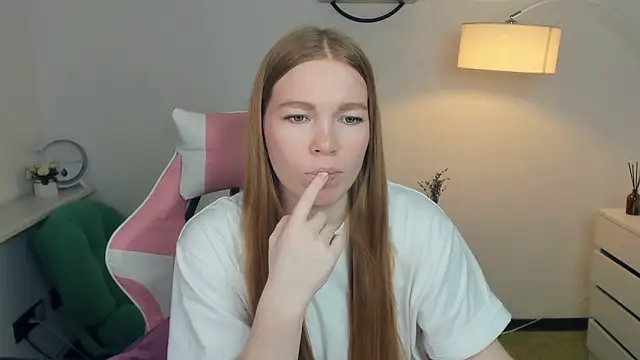 LavetaShiroma online show from 11/24/25, 08:08