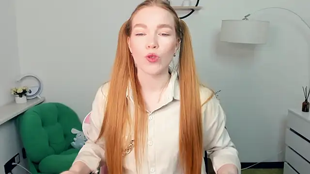 LavetaShiroma online show from 12/02/25, 07:31