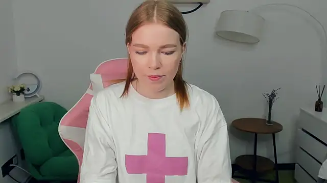 LavetaShiroma online show from 12/05/25, 08:16