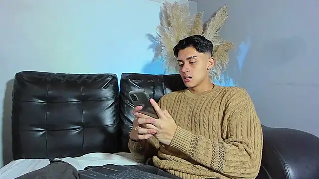 ZeusBrant online show from 04/18/26, 01:37