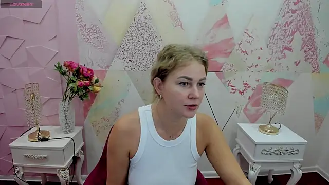 Lizy frau2 online show from 11/13/25, 10:36