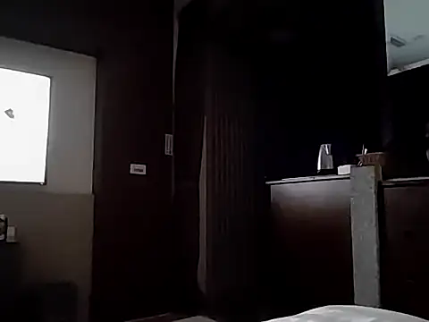 Snapshot of HiMJ1617 chatting on 11/13/25, 09:36 HiMJ1617 online show from 11/13/25, 09:36