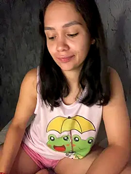 Snapshot of carolsapequinha chatting on 12/19/25, 10:00 carolsapequinha online show from 12/19/25, 10:00