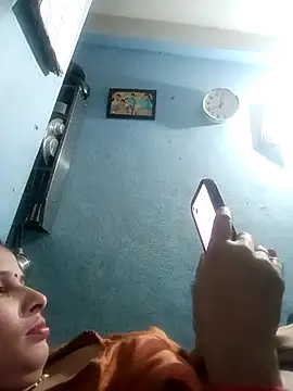 Snapshot of beutiful_hot chatting on 12/02/25, 04:57 beutiful hot online show from 12/02/25, 04:57