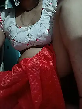 Snapshot of beutiful_hot chatting on 06/19/26, 01:21 beutiful hot online show from 06/19/26, 01:21