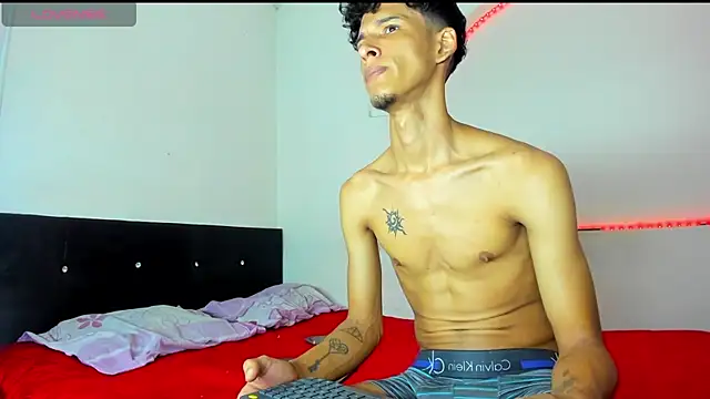 kaiborman00 online show from 02/24/26, 02:53