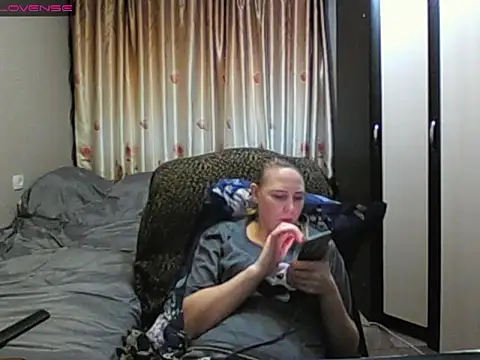 JenniDeep online show from 02/07/26, 06:11