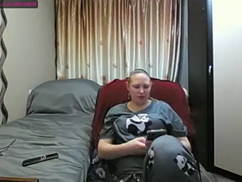 JenniDeep online show from 02/15/26, 03:09