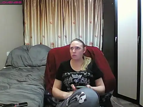 JenniDeep online show from 02/27/26, 10:21