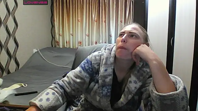 JenniDeep online show from 05/26/26, 05:09