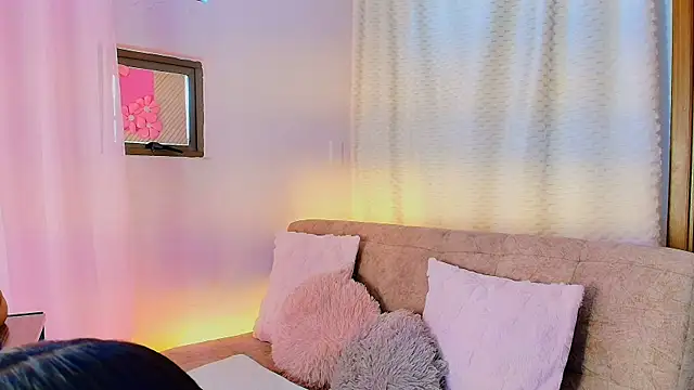 lizzy kane online show from 03/29/26, 08:09