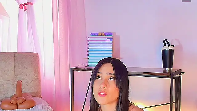 lizzy kane online show from 04/18/26, 08:09