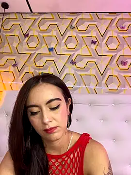 MelanyyJhonson15 online show from 12/04/25, 11:46
