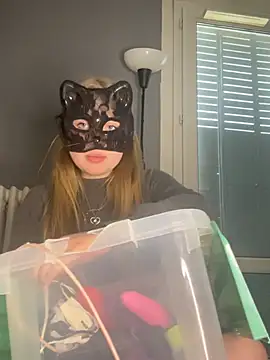 secretcouple 00 online show from 04/01/26, 01:52