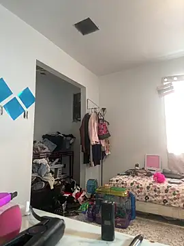 Snapshot of miatate chatting on 02/12/26, 04:02 miatate online show from 02/12/26, 04:02