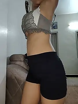 Snapshot of sexy_lelina chatting on 06/24/26, 11:59 sexy lelina online show from 06/24/26, 11:59