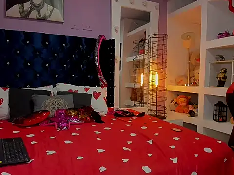 Zaira sofiaa online show from 12/03/25, 01:57