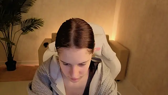 StacyTorres online show from 11/14/25, 04:28