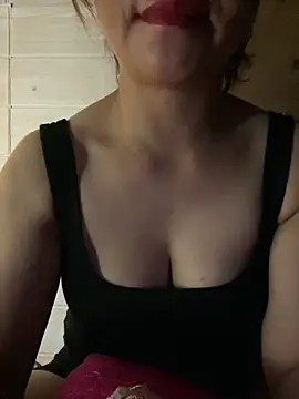 Snapshot of Diana-sexyy chatting on 06/15/26, 04:31 Diana-sexyy online show from 06/15/26, 04:31