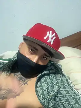 Matiascolageno online show from 11/24/25, 02:33