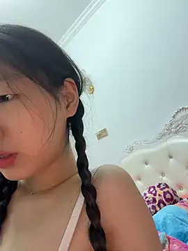 Snapshot of TinyBabe chatting on 05/04/26, 12:45 TinyBabe online show from 05/04/26, 12:45