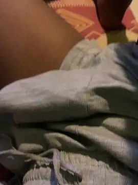 Snapshot of Sensational_grip chatting on 02/04/26, 08:14 Sensational grip online show from 02/04/26, 08:14