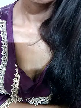 Snapshot of Asha_devi90 chatting on 04/29/26, 04:11 Asha devi90 online show from 04/29/26, 04:11