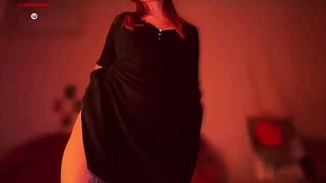 Margie Dorene online show from 11/30/25, 09:19