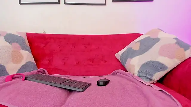 Snapshot of tamibaby7 chatting on 01/13/26, 03:34 tamibaby7 online show from 01/13/26, 03:34