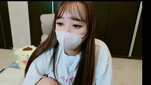 Snapshot of NONO_101 chatting on 11/13/25, 04:28 NONO 101 online show from 11/13/25, 04:28