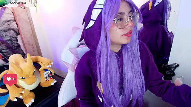 Snapshot of tsuky_nekoo chatting on 11/14/25, 06:45 tsuky nekoo online show from 11/14/25, 06:45