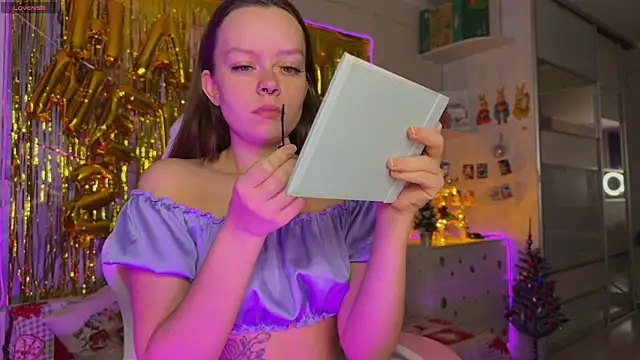 CheekySashaCharm online show from 12/23/25, 05:27