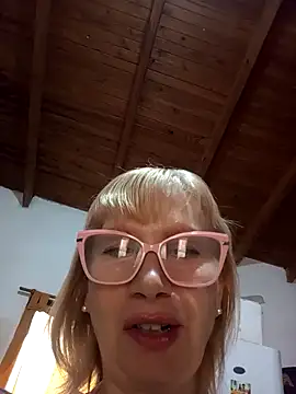 SexyMilf1211 online show from 02/04/26, 03:07