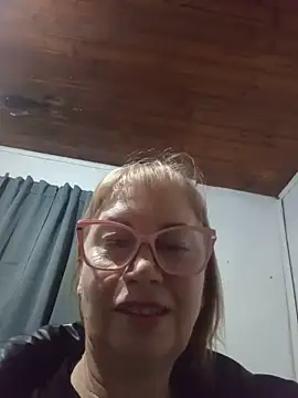 SexyMilf1211 online show from 07/06/26, 11:29