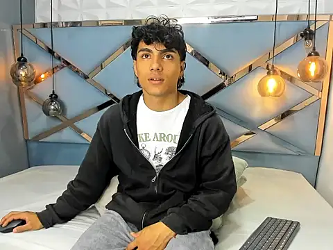 MattFiore online show from 01/10/26, 07:04