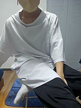 hinata 29 online show from 04/22/26, 12:50