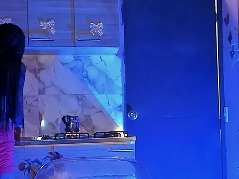 aprille15 online show from 01/12/26, 05:51