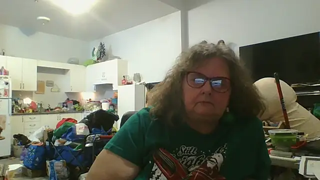 Snapshot of TiguhguhrsRose chatting on 11/26/25, 03:29 TiguhguhrsRose online show from 11/26/25, 03:29