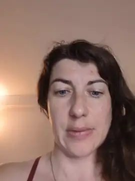 Jo LieLive online show from 06/18/26, 07:51
