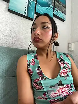 Lianna Smith  online show from 12/19/25, 03:08