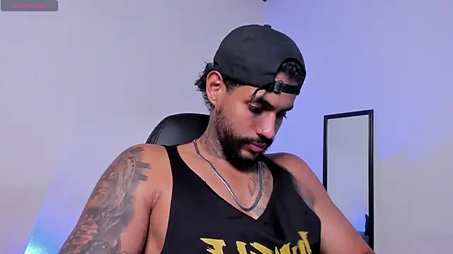 LuigiVitale 1 online show from 07/17/26, 01:34
