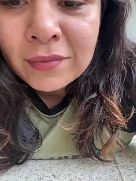 Snapshot of zaphiro777 chatting on 11/15/25, 10:15 zaphiro777 online show from 11/15/25, 10:15